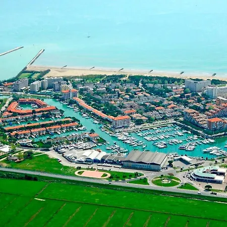 Lovely Flat With Terrace 350m From The Sea-beahost * Caorle