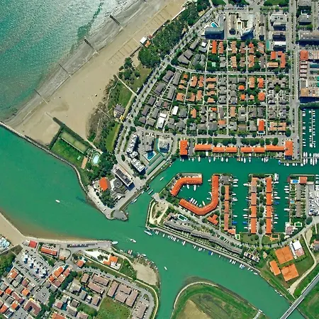 Lovely Flat With Terrace 350m From The Sea-beahost Caorle