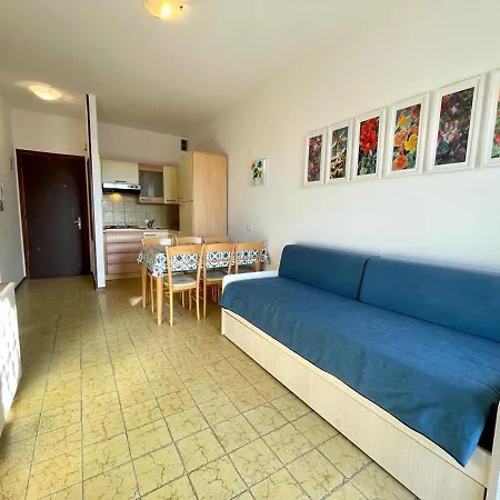 Apartment Lovely Flat With Terrace 350m From The Sea-beahost Caorle