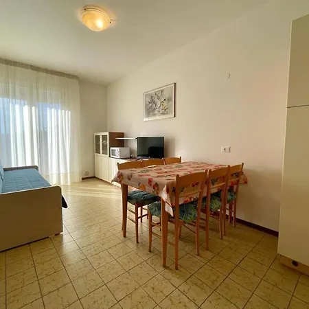 Flat With Balcony 370mt From The Sea *